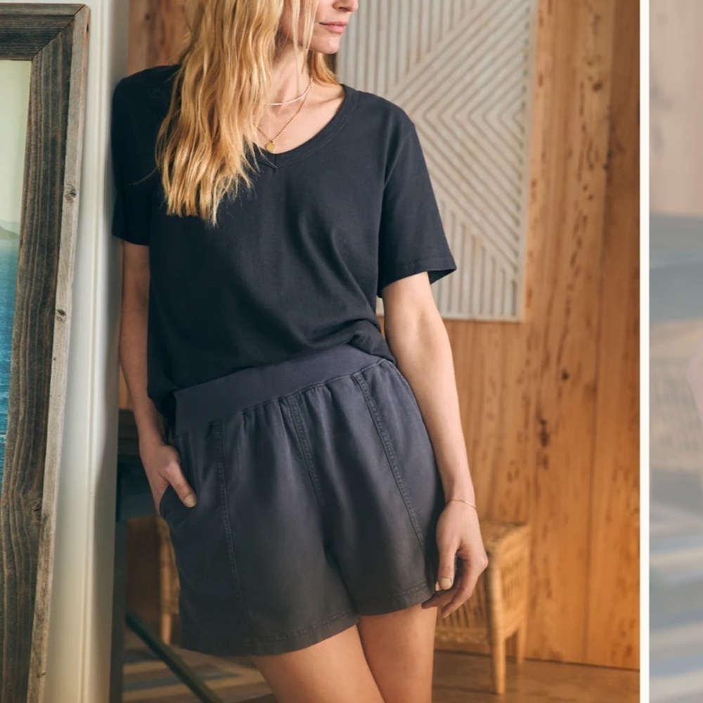Faherty Arlie linen Shorts in faded black